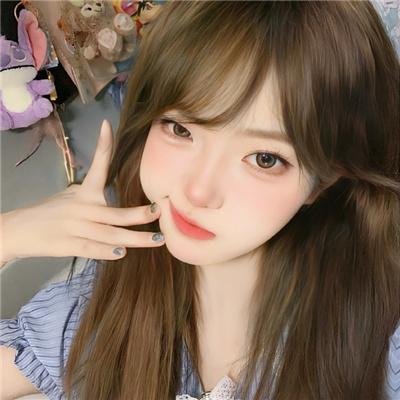 龙和雀斑公主 海报